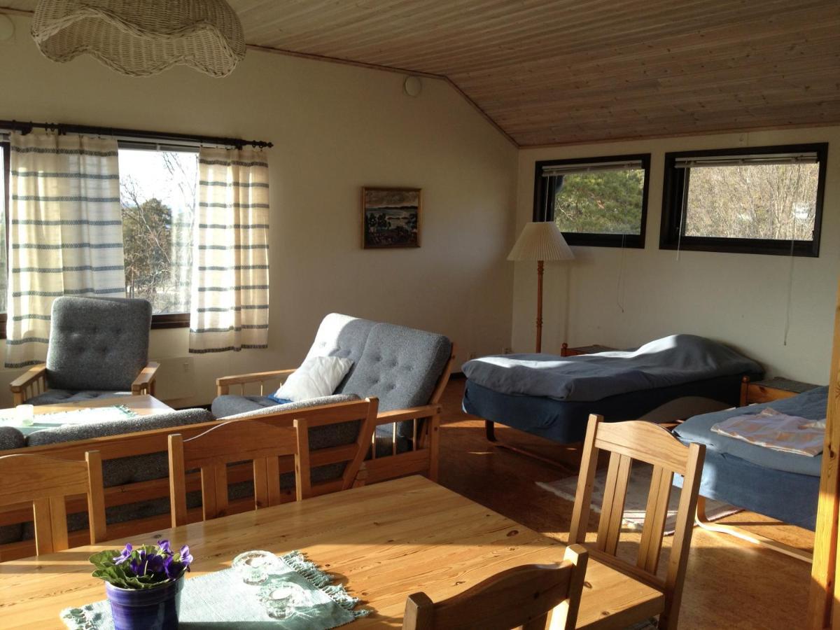 Kaellviken Semesterby Stromstad Room photo